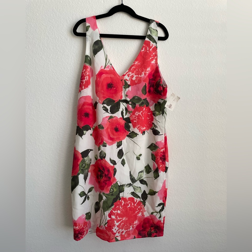 nwt! floral v-neck mini dress
